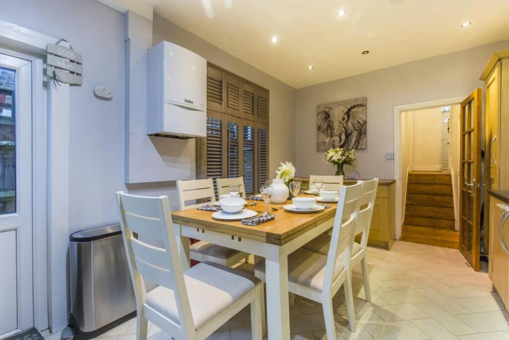 Fulham Fancy - Cosy 4 Bedroom With Garden Near Hammersmith And Fulham By The River ! Appartement